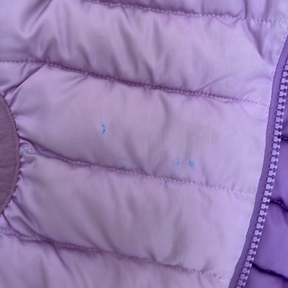 Toddler girls puffer vest - Picture 3 of 3